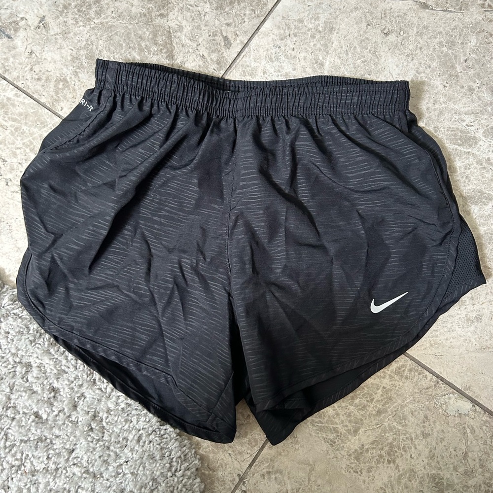 black nike shorts